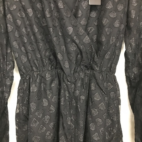 Lulus Womens XS Black Metallic Jacquard Long Sleeve Romper Surplice Neck NWT - Picture 3 of 8